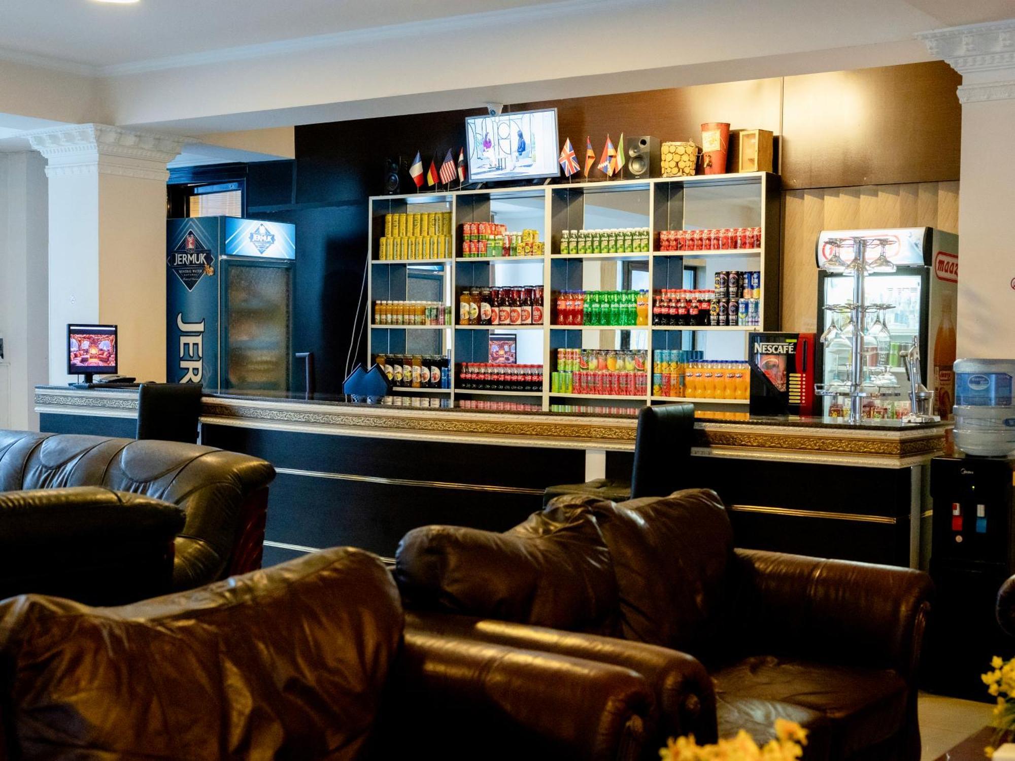 Comfort Hotel เยเรวาน ภายนอก รูปภาพ